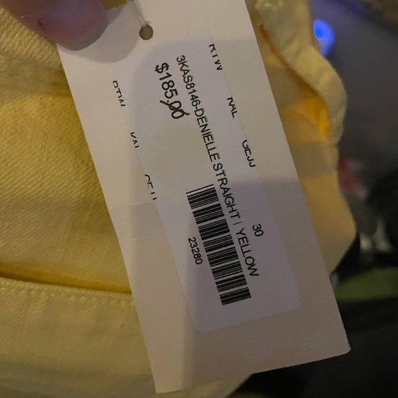 Karmel & Alden Vintage Jeans— adorable yellow pants - Picture 3 of 5